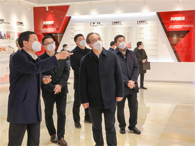 2023年1月，浙江省委常委、組織部長王成來紅獅集團調研企業(yè)黨建、“未來工廠”、人才建設等工作